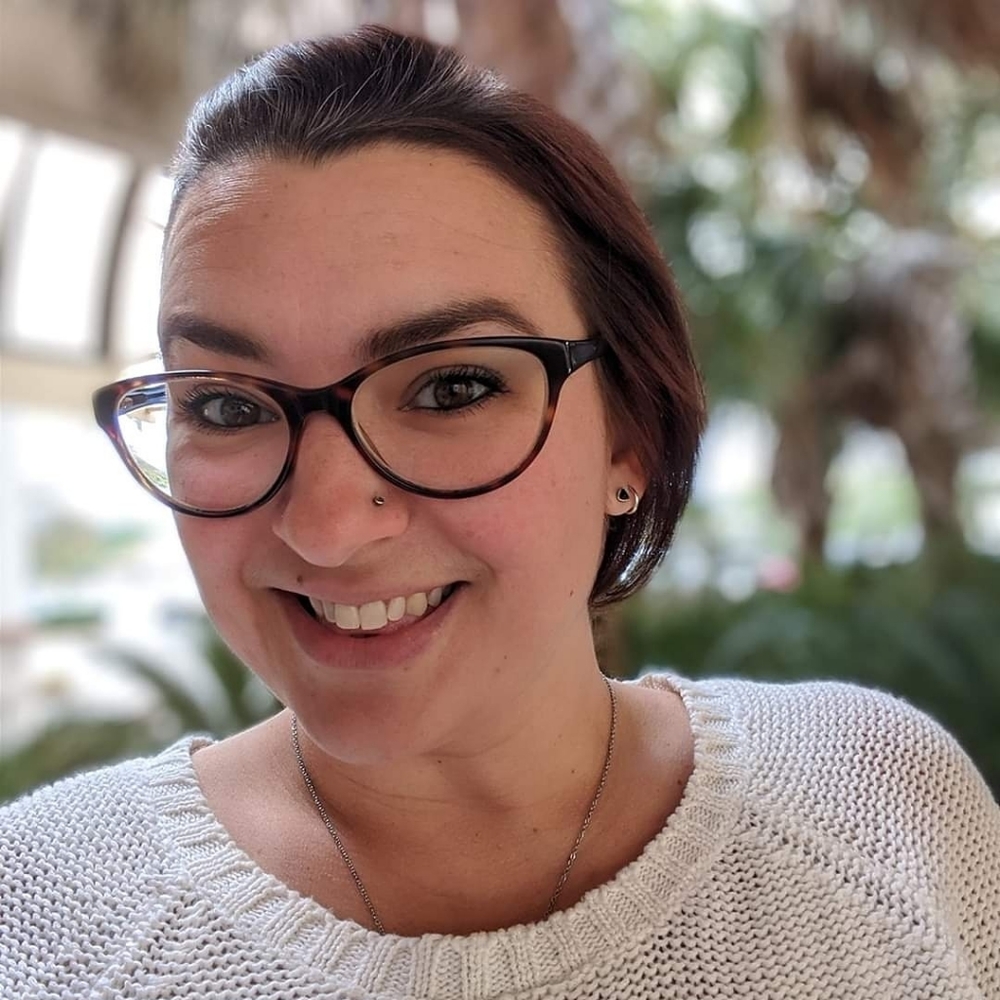 Meet your Posher, Danielle